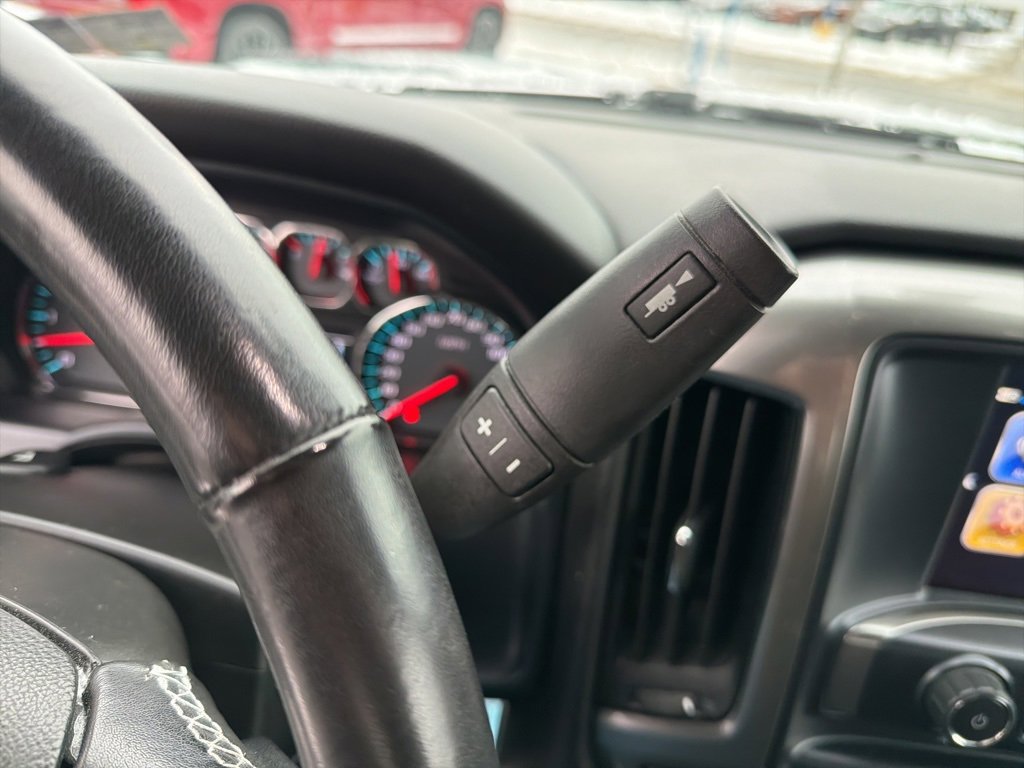 Used 2018 Chevrolet Silverado 1500 LT w/ All Star Edition image 35