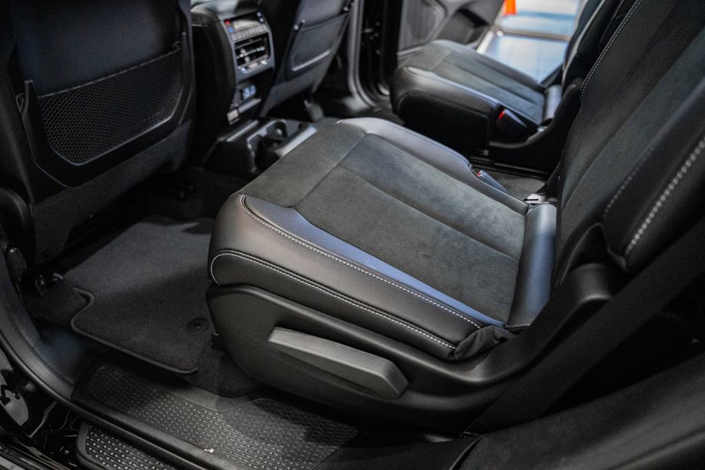 New 2025 Jeep Grand Cherokee L Altitude image 27