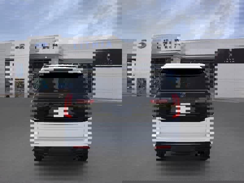 New 2026 Ford Expedition Tremor image 5