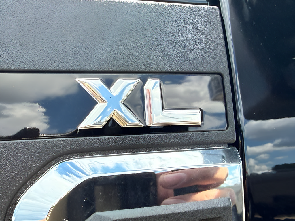 New 2026 Ford F250 XL w/ XL Off-Road Package AWD/4WD image 16