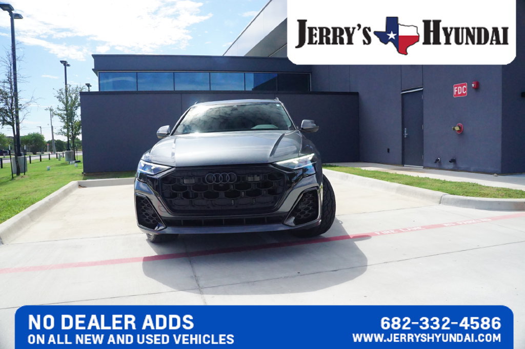 Used 2025 Audi Q8 Premium Plus AWD/4WD image 2