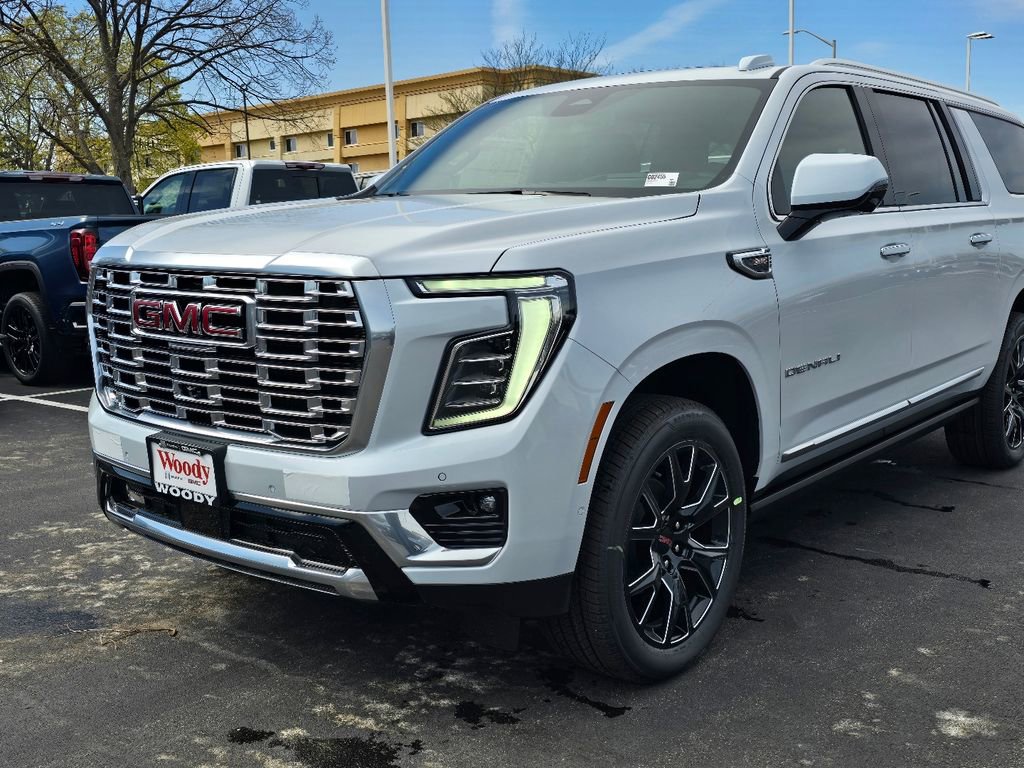 New 2026 GMC Yukon XL Denali w/ Sun & Power Step Package AWD/4WD image 11