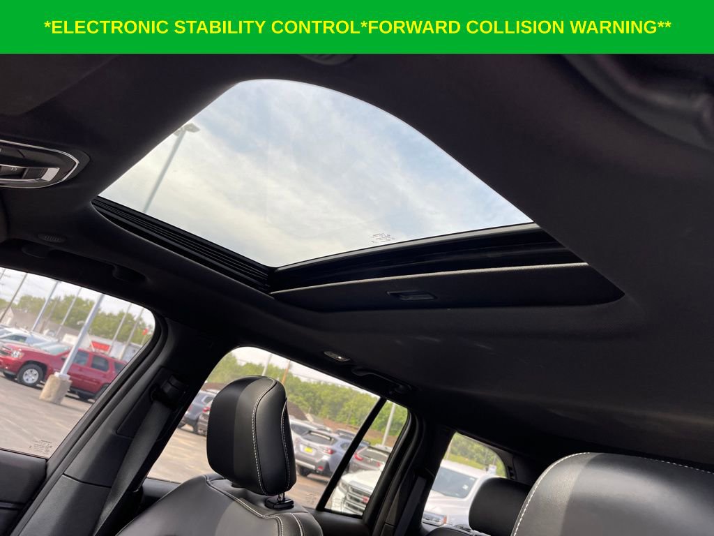 Used 2023 Jeep Grand Cherokee Altitude AWD/4WD image 13