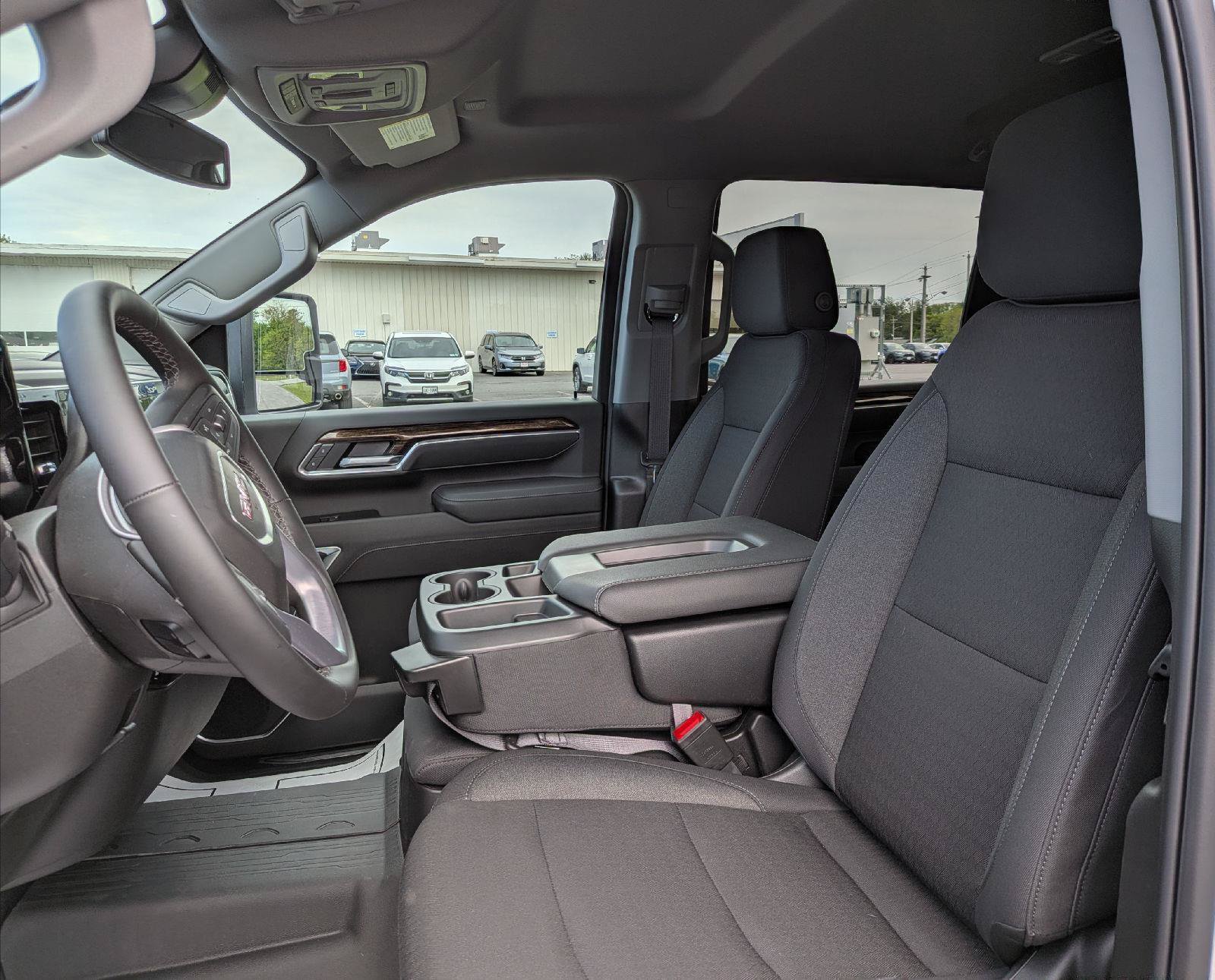 New 2026 GMC Sierra 2500 SLE w/ SLE Value Package; AWD/4WD image 11
