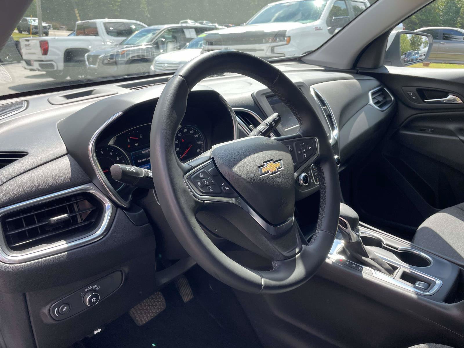 Used 2024 Chevrolet Equinox LT FWD image 7