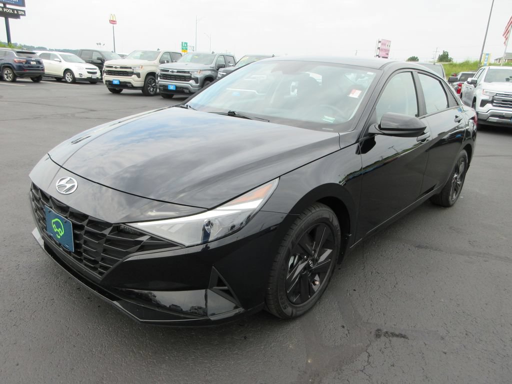 Used 2022 Hyundai Elantra SEL