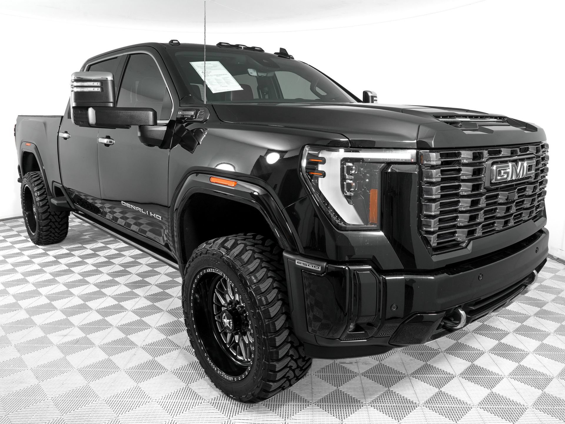 Used 2026 GMC Sierra 2500 Denali Ultimate AWD/4WD image 3