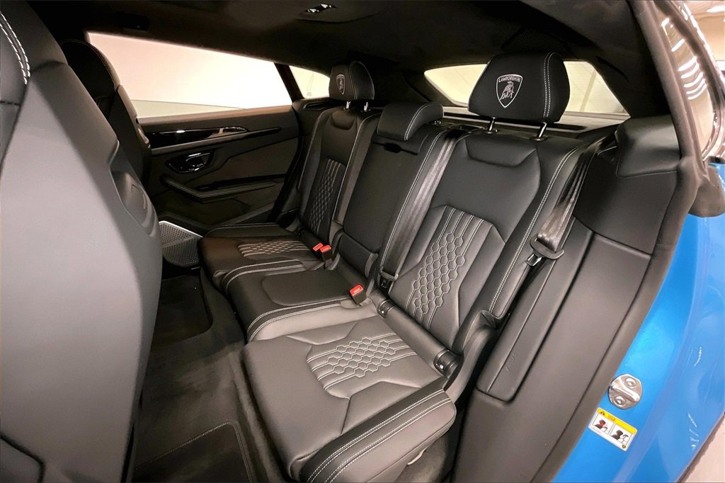 Used 2025 Lamborghini Urus SE image 25