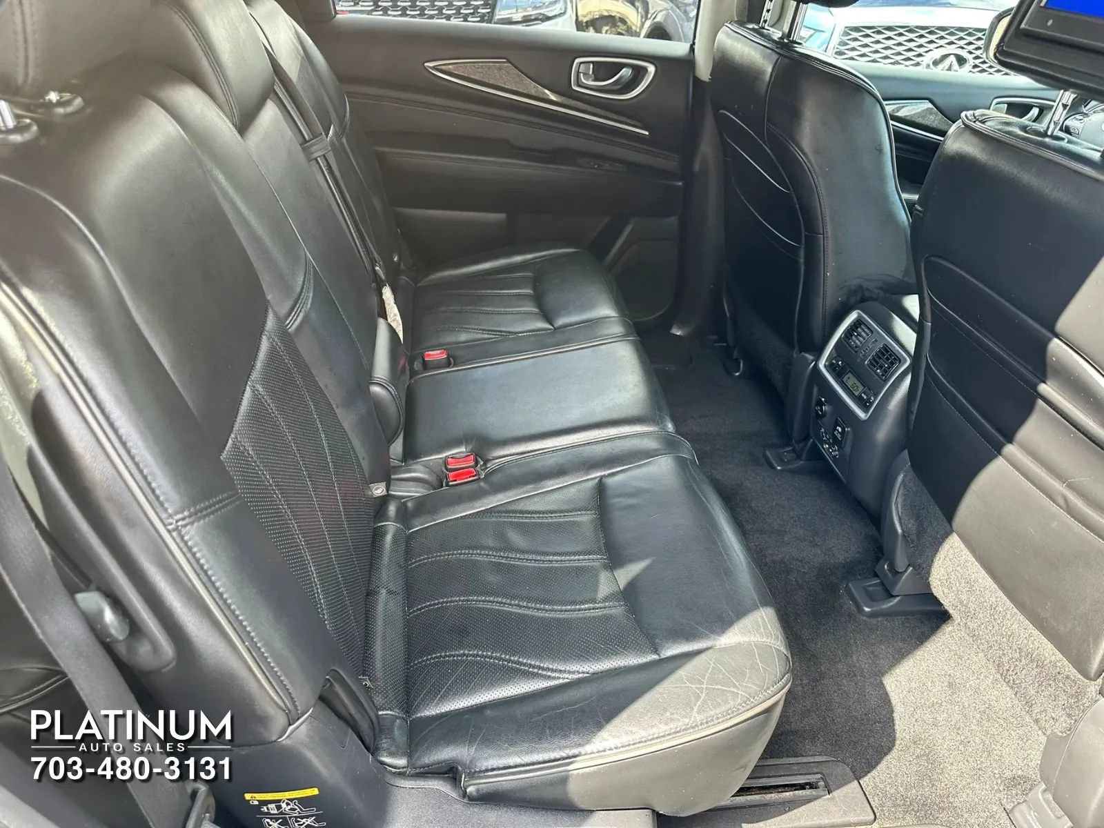 Used 2015 INFINITI QX60 Luxe w/ Premium Plus Package AWD/4WD image 16