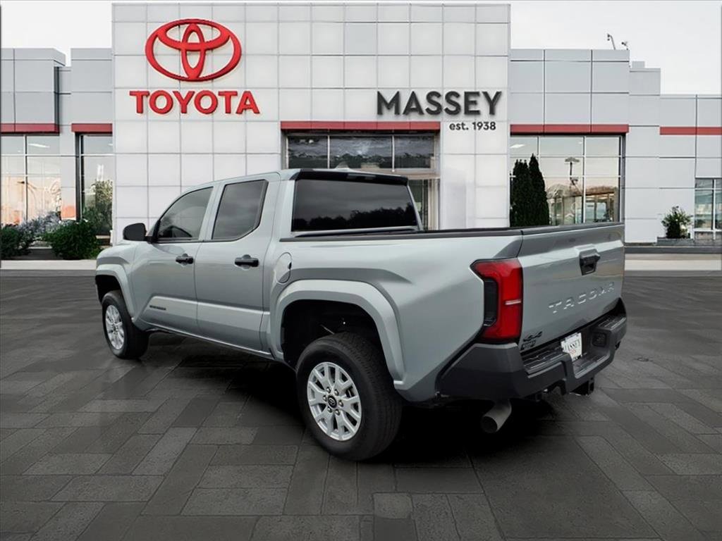 Used 2024 Toyota Tacoma SR image 5