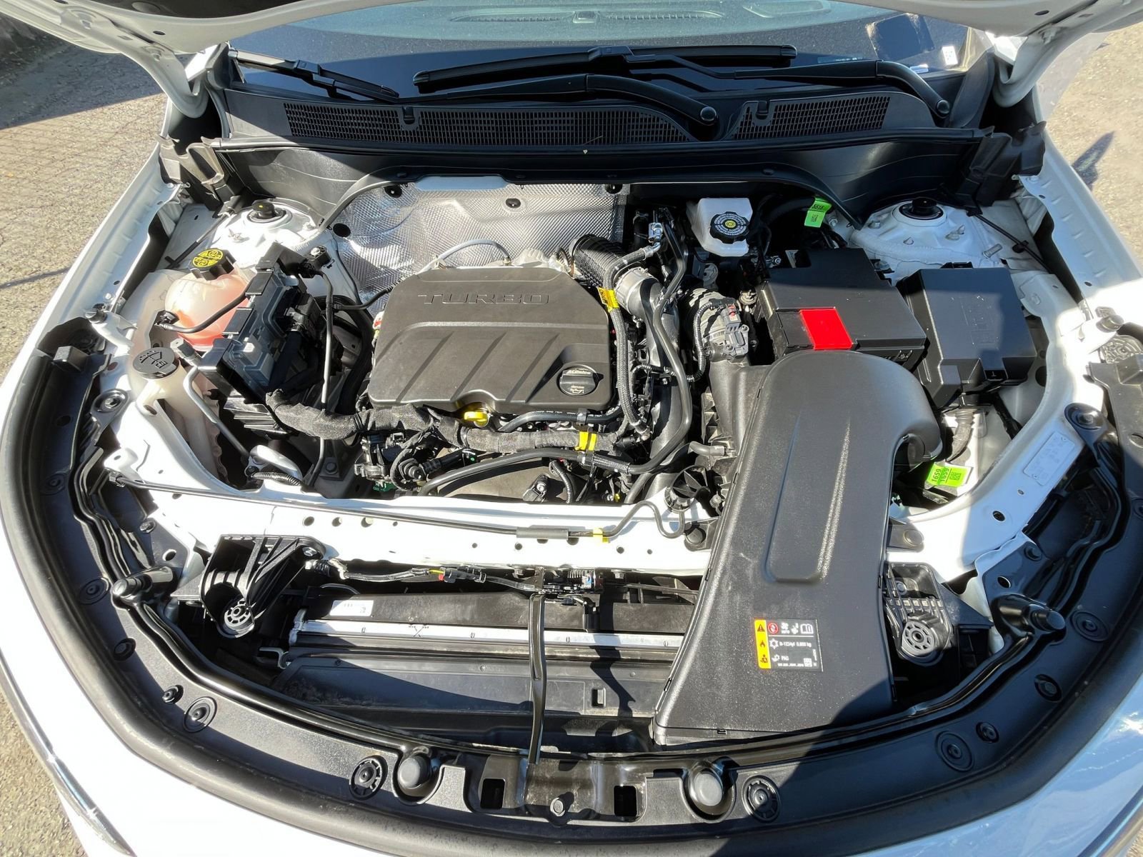 Used 2025 Buick Envista Preferred image 31
