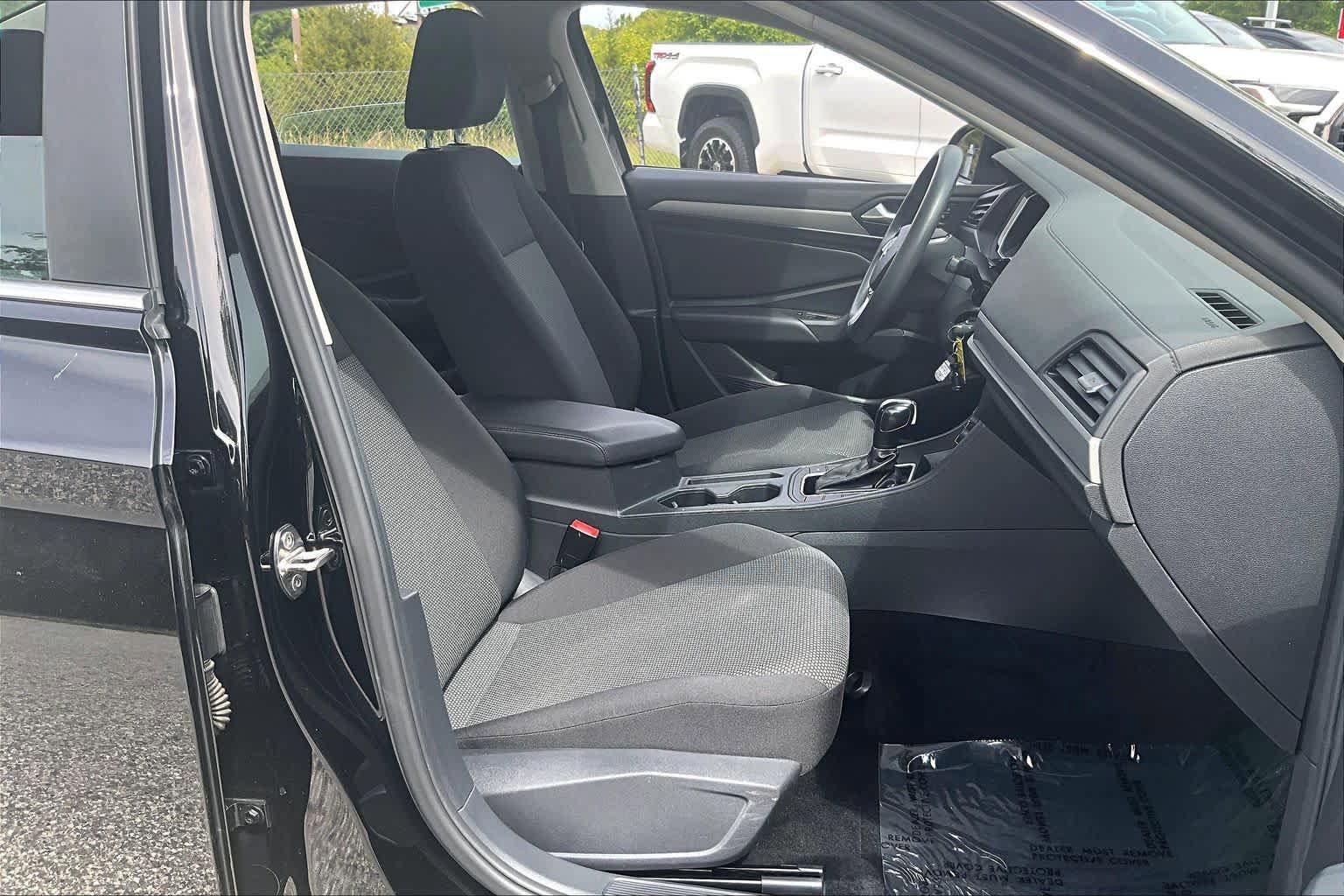 Used 2020 Volkswagen Jetta S w/ Driver Assistance Package FWD image 9