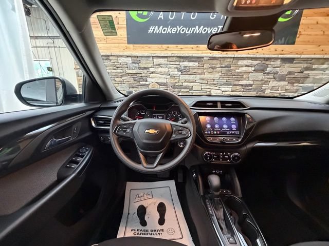 Used 2023 Chevrolet TrailBlazer LT w/ Convenience Package AWD/4WD image 19