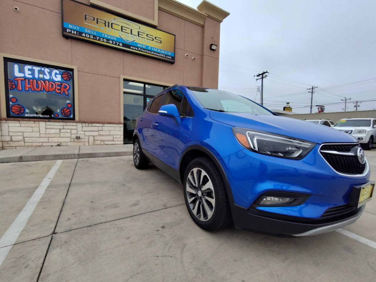 Used 2018 Buick Encore Essence image 3
