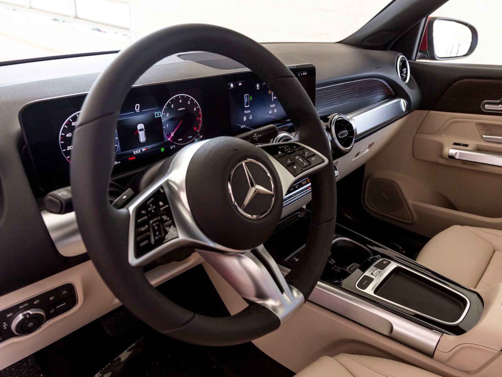 Used 2026 Mercedes-Benz GLB 250 image 18