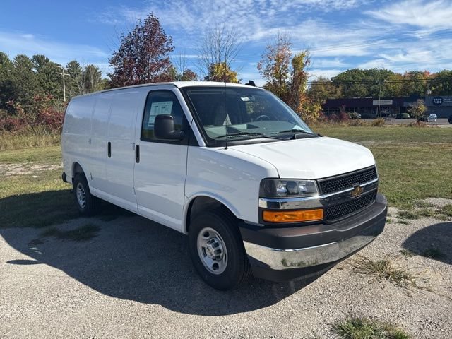 New 2025 Chevrolet Express 2500 w/ Driver Convenience Package RWD image 10