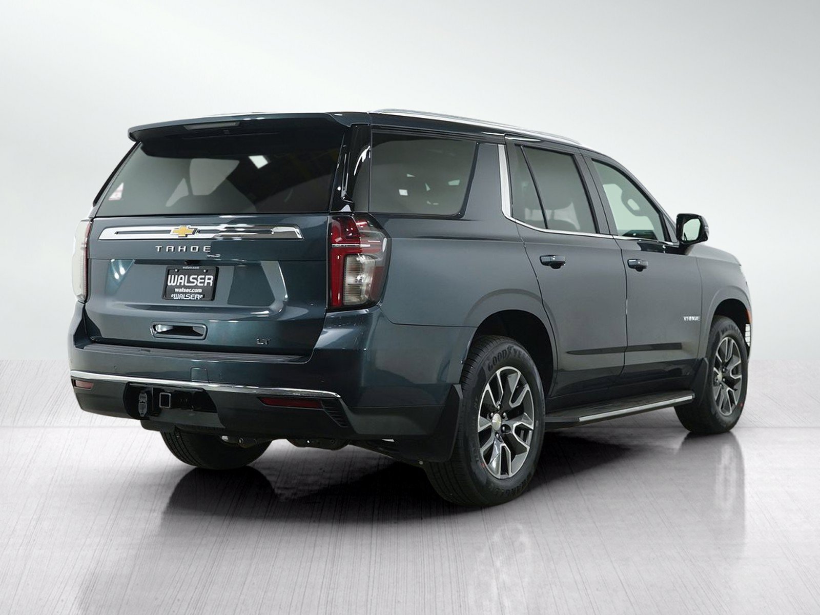 Used 2021 Chevrolet Tahoe LT w/ LT Signature Package AWD/4WD image 5