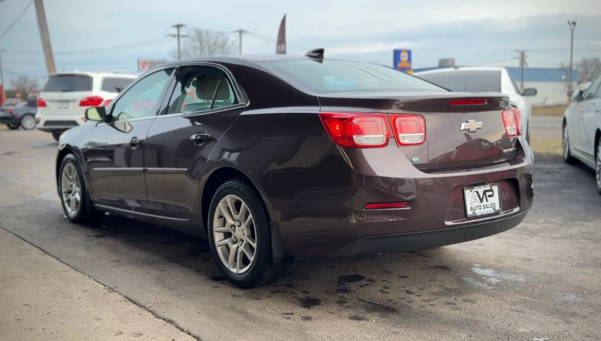 Used 2015 Chevrolet Malibu LT w/ Power Convenience Package image 2