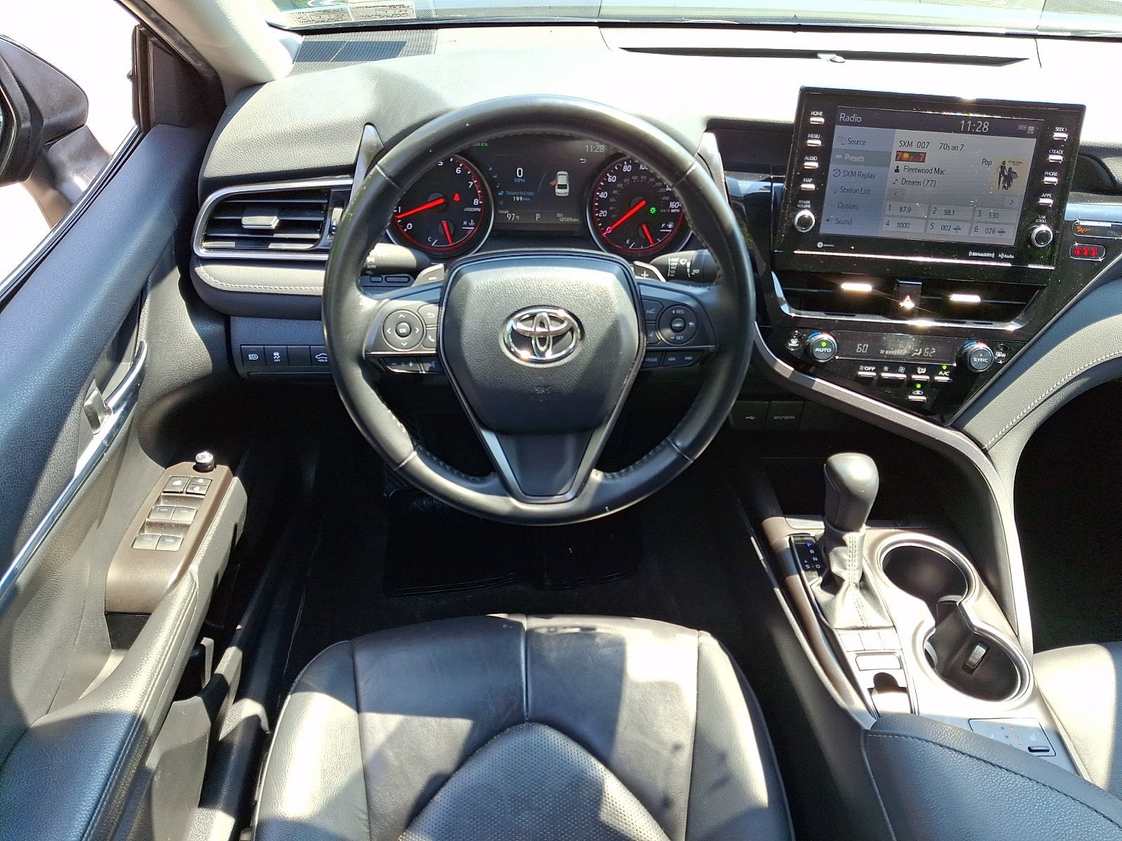 Used 2024 Toyota Camry XSE FWD image 11
