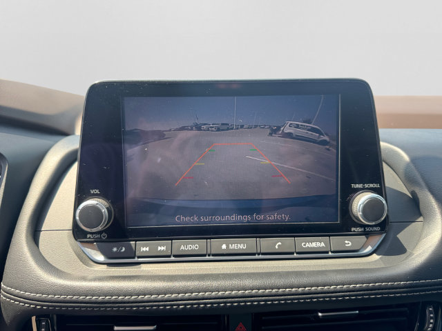 Used 2022 Nissan Rogue SV FWD image 16