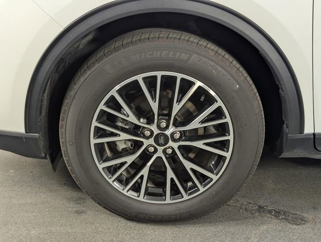 Used 2023 Ford Escape SE image 10