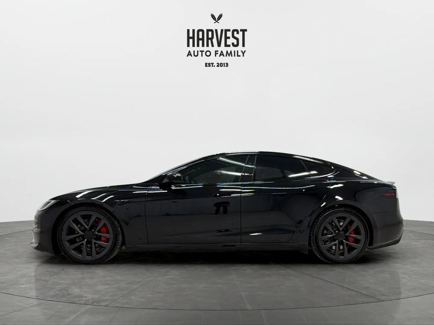 Used 2023 Tesla Model S Plaid AWD/4WD image 2