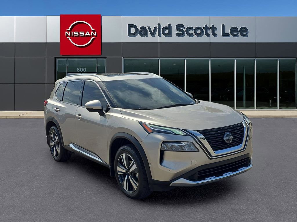 Used 2023 Nissan Rogue Platinum w/ Platinum Premium Package image 3