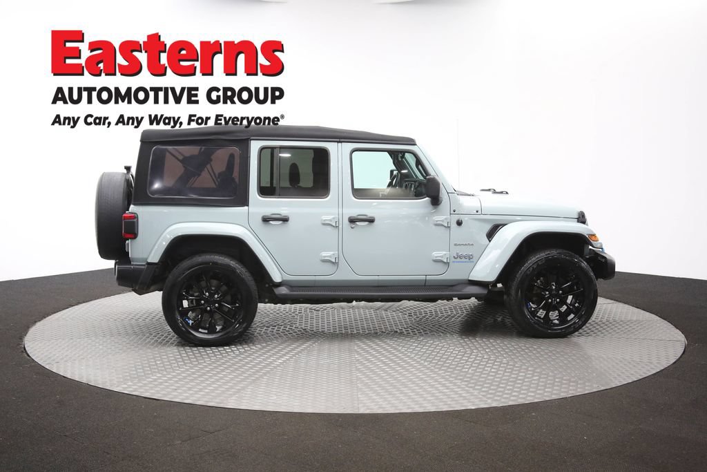 Used 2023 Jeep Wrangler Unlimited Sahara w/ Cold Weather Group AWD/4WD image 44