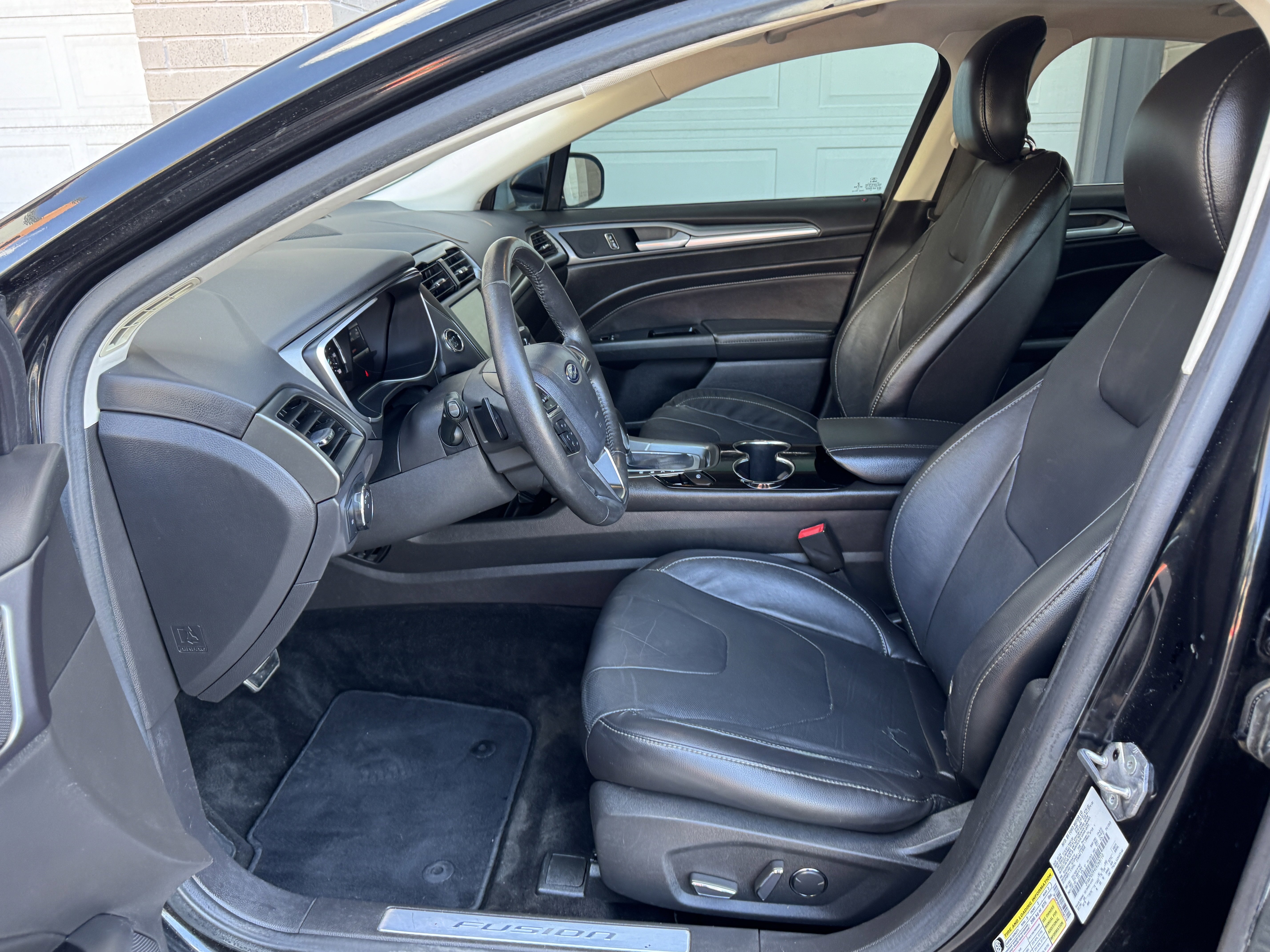 Used 2014 Ford Fusion Titanium AWD/4WD image 12