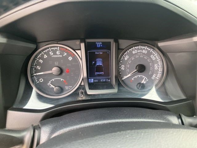 Used 2021 Toyota Tacoma TRD Sport w/ Technology Package image 16