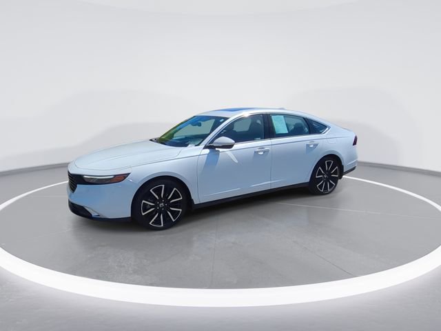 Used 2024 Honda Accord Touring image 4
