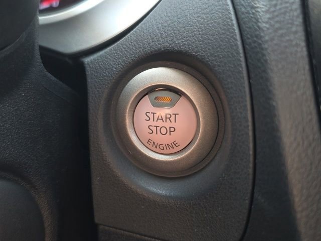 Used 2014 Nissan Juke SV FWD image 11