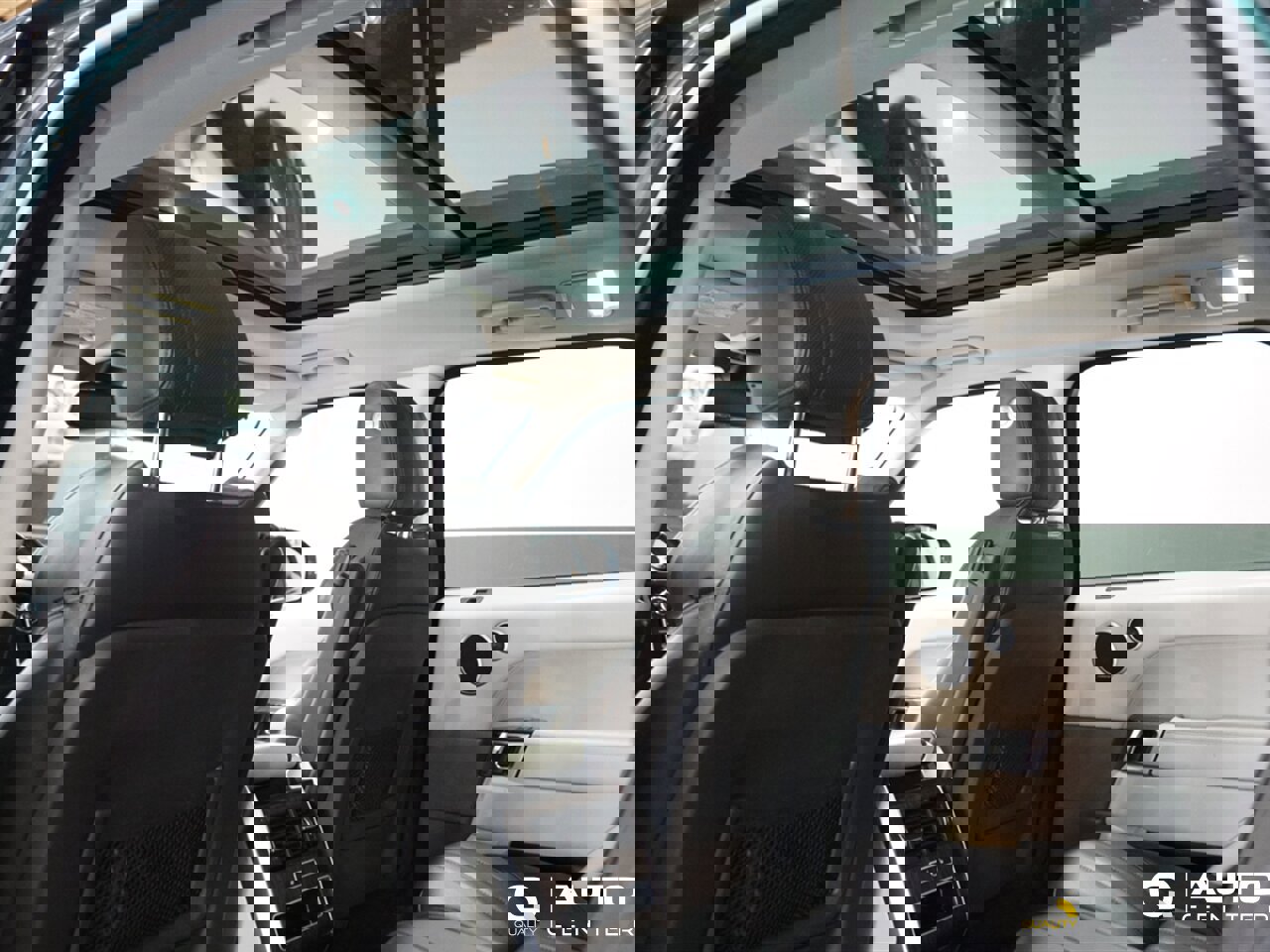 Used 2016 Land Rover Range Rover Sport HSE image 43