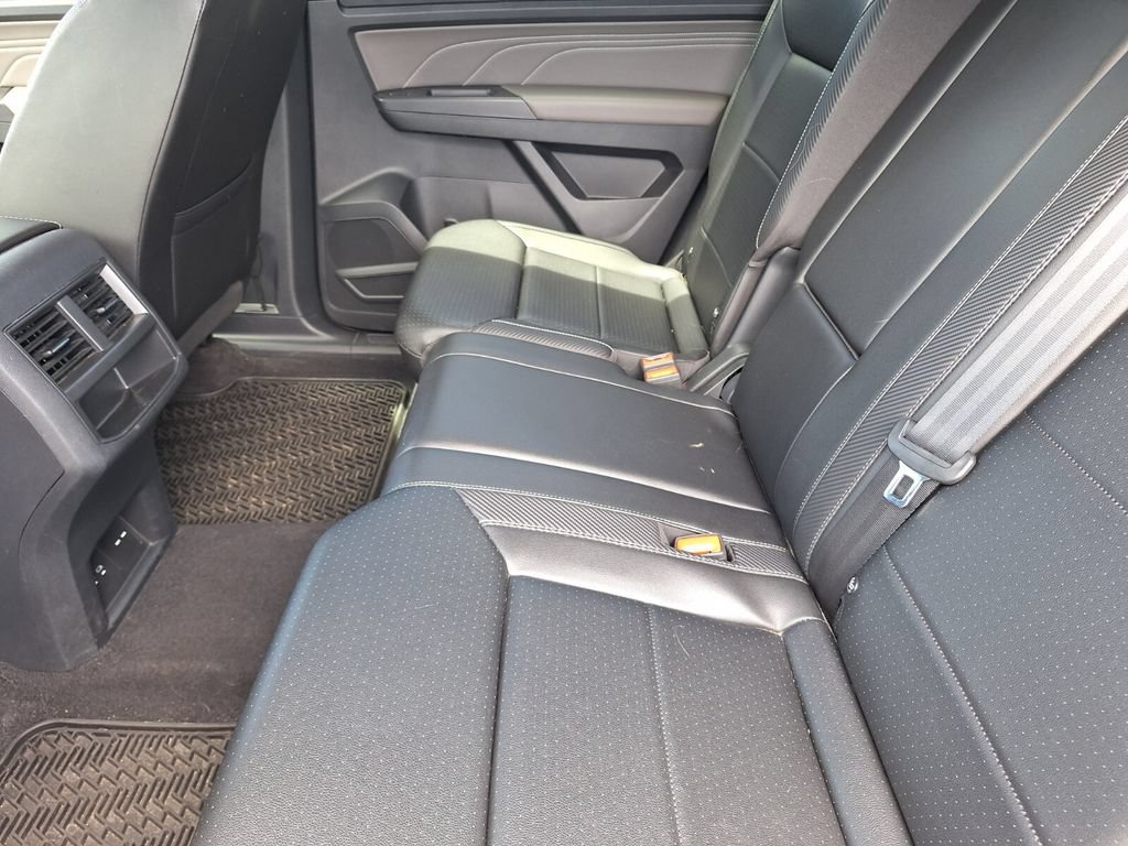 Used 2023 Volkswagen Atlas Cross Sport SE w/ Black Wheel Package FWD image 22
