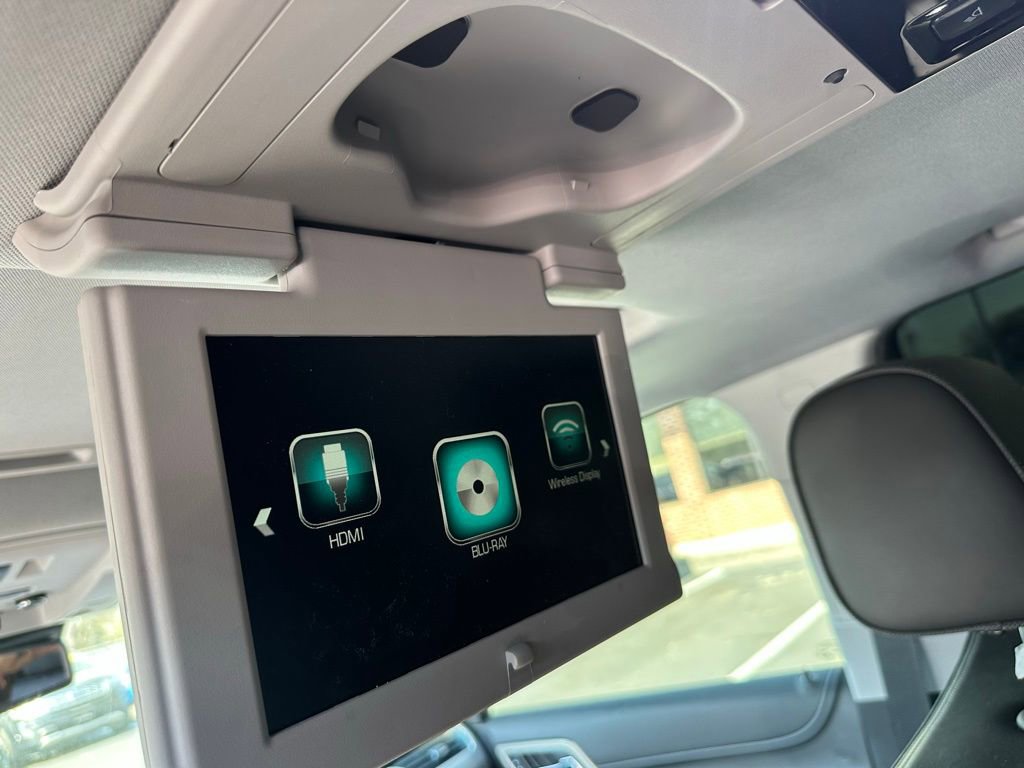 Used 2018 GMC Yukon Denali w/ Denali Ultimate Package image 28