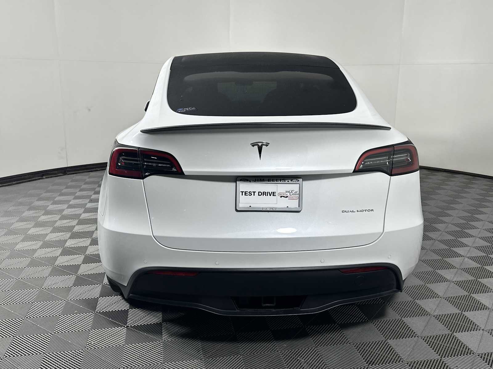 Used 2021 Tesla Model Y Long Range AWD/4WD image 6