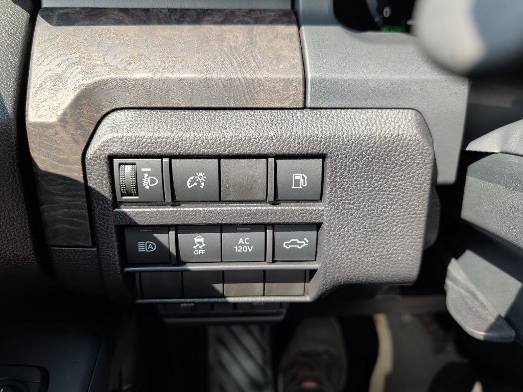 Used 2025 Toyota Tacoma Limited w/ Tow Tech Package image 28