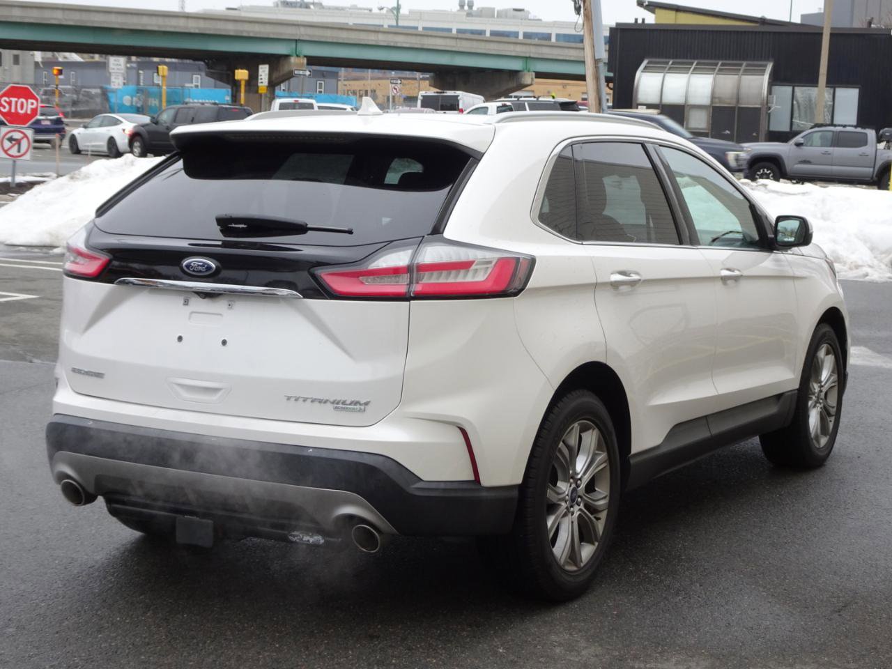 Used 2019 Ford Edge Titanium image 6
