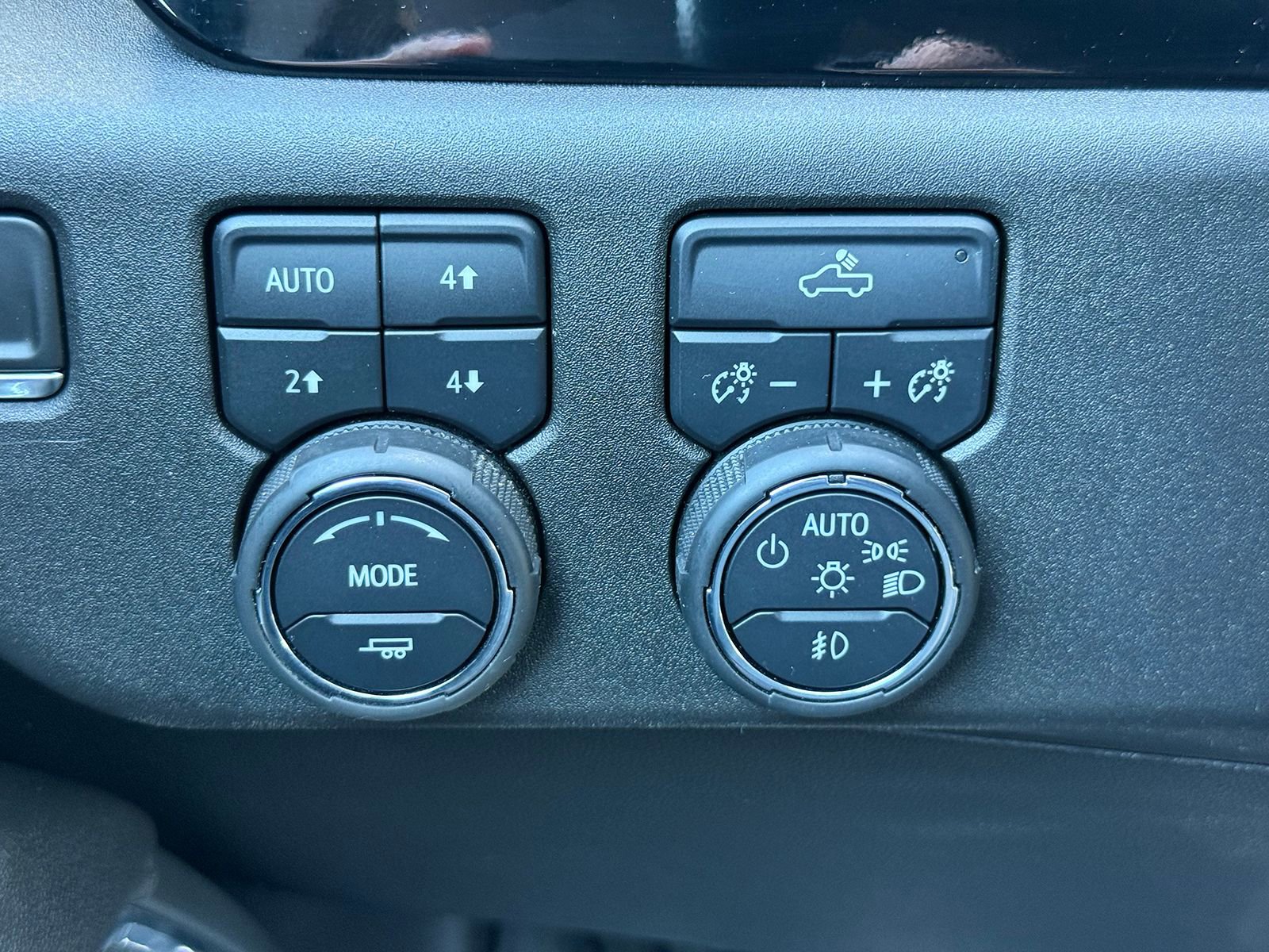 Certified 2023 Chevrolet Silverado 1500 RST AWD/4WD image 32