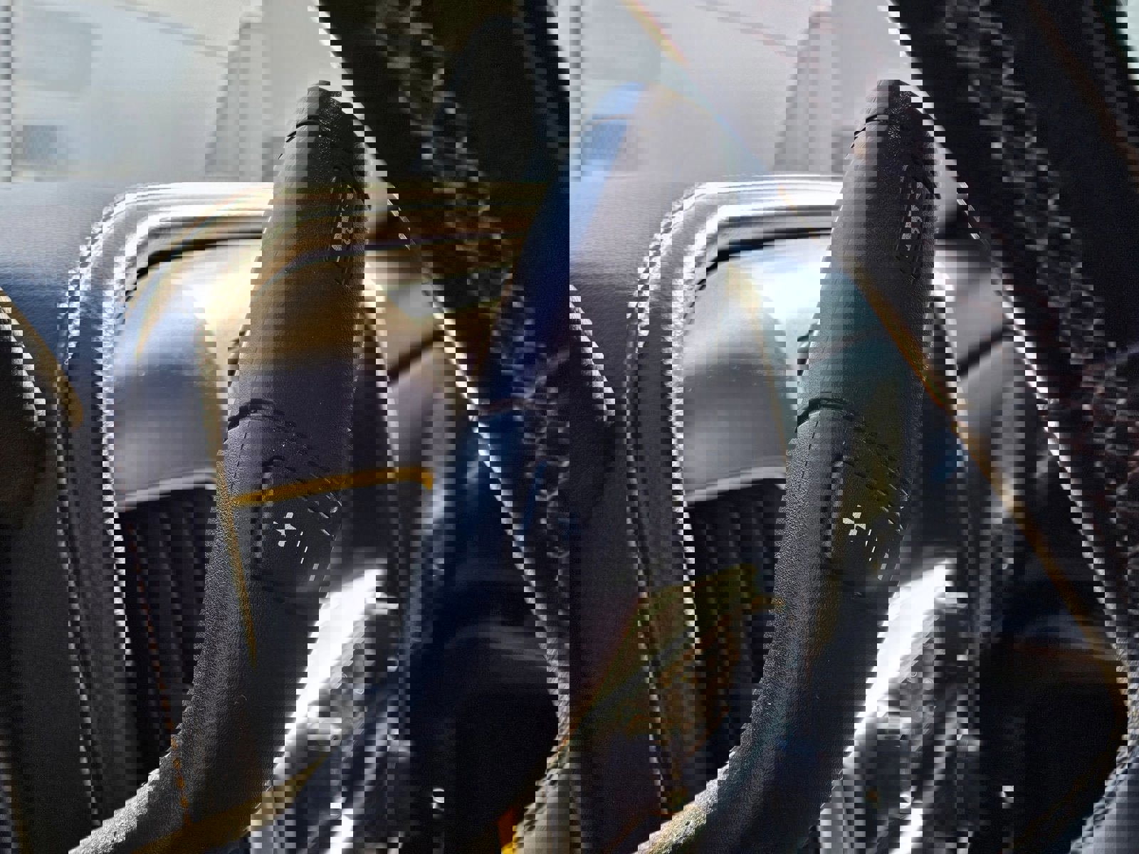 Used 2018 GMC Sierra 1500 SLT AWD/4WD image 20