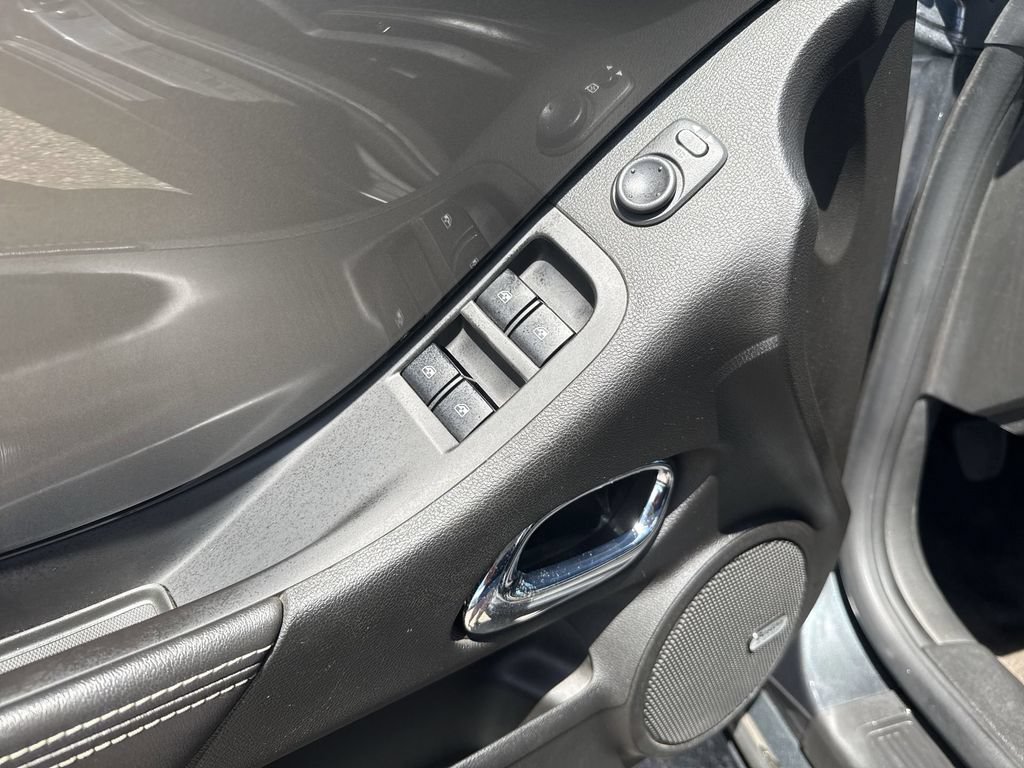 Used 2011 Chevrolet Camaro LT RWD image 13