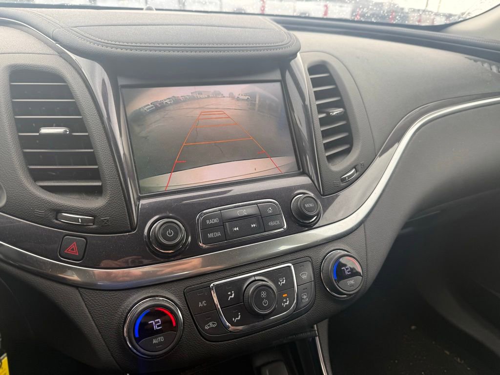 Used 2017 Chevrolet Impala LT w/ Convenience Package FWD image 13