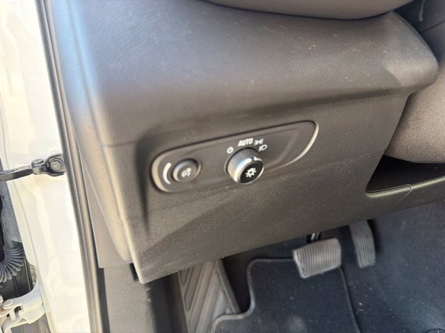 Used 2023 Buick Envision Essence FWD image 21