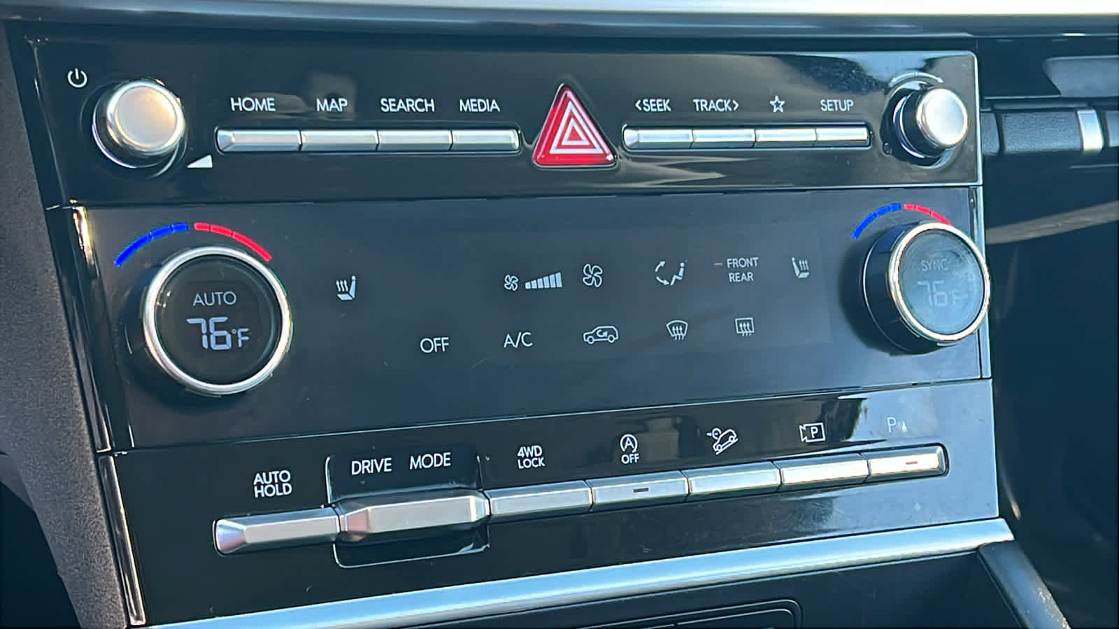 Used 2024 Hyundai Santa Fe XRT image 14