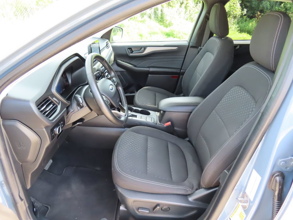 Used 2024 Ford Escape Active AWD/4WD image 22