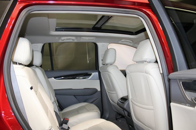 Certified 2023 Cadillac XT6 Premium Luxury w/ Technology Package image 12