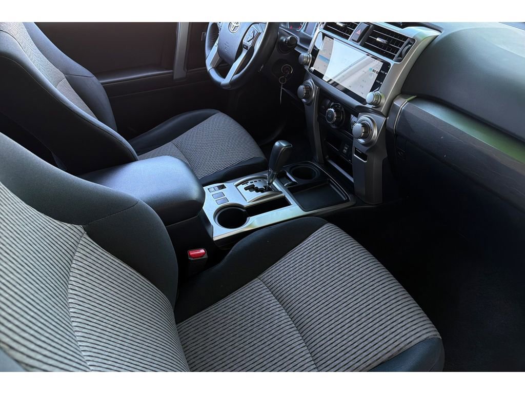 Used 2017 Toyota 4Runner SR5 image 19