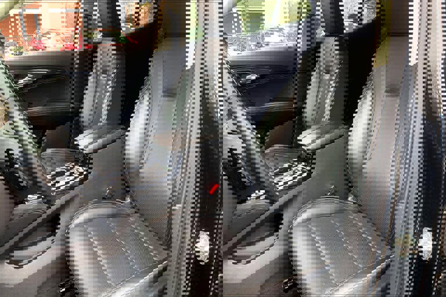 Used 2023 Buick Envision Essence image 8