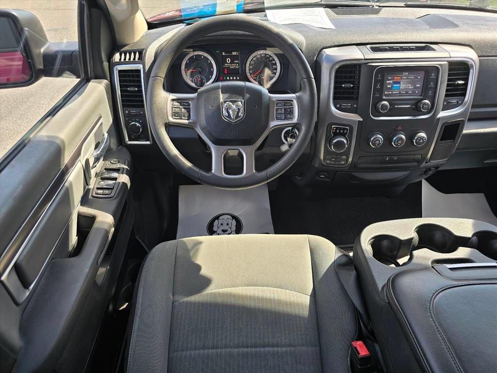 Used 2021 RAM 1500 Classic SLT AWD/4WD image 3