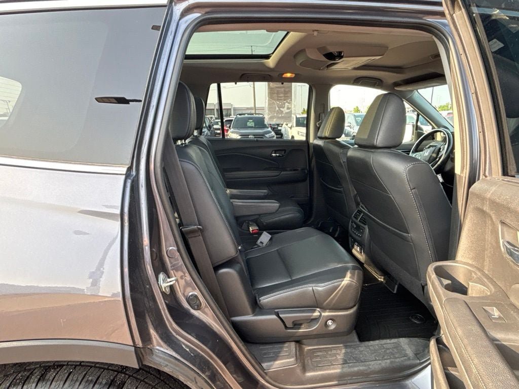 Used 2019 Honda Pilot Elite image 41